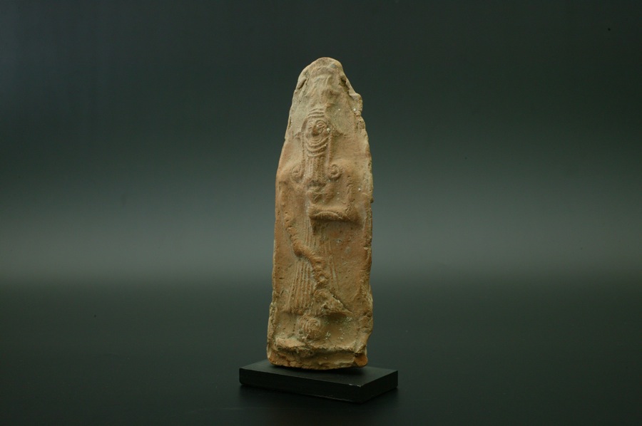 バビロニア　マルドューク神　テラコッタ製　装飾品