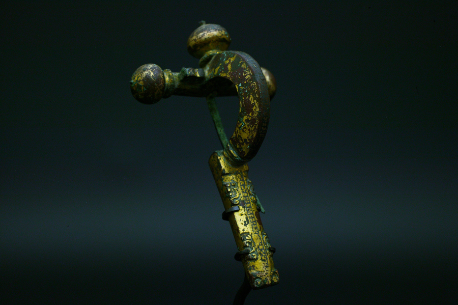 青銅　弓型　フィビュラ04