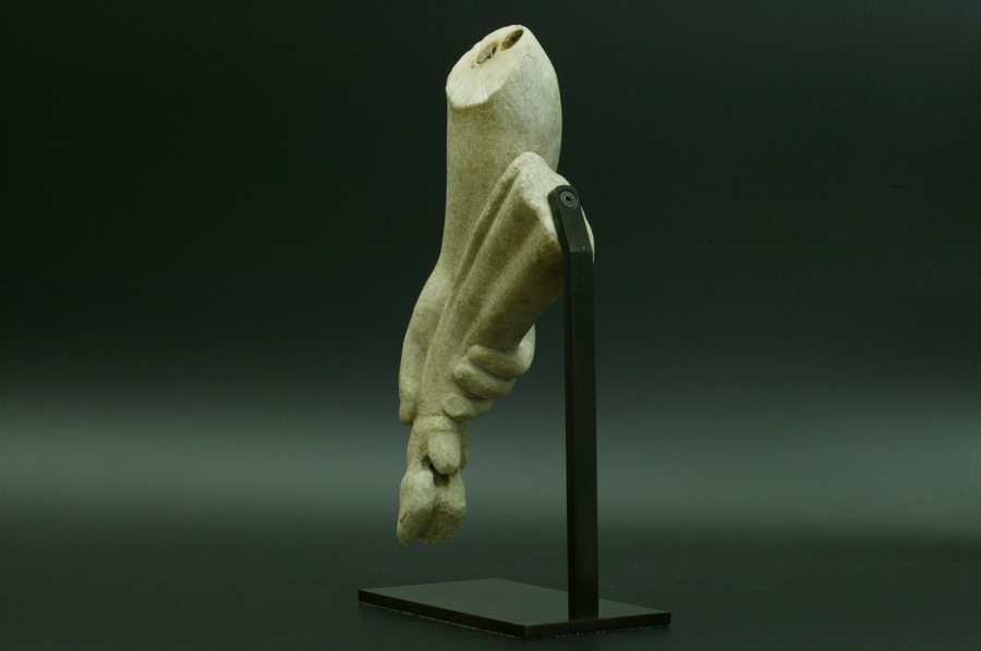 古代ローマ　大理石　彫刻 『鹿の足を握った手』