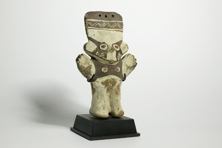 古代ペルー　チャンカイの魔除けの小型立像02