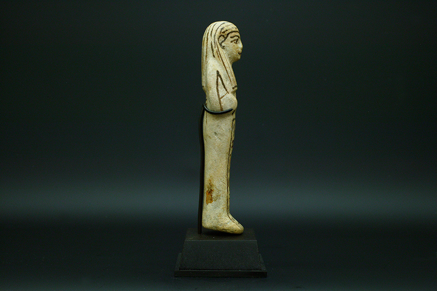 第19王朝　エジプト　ベージュ色のファイアンス・シャブティ04