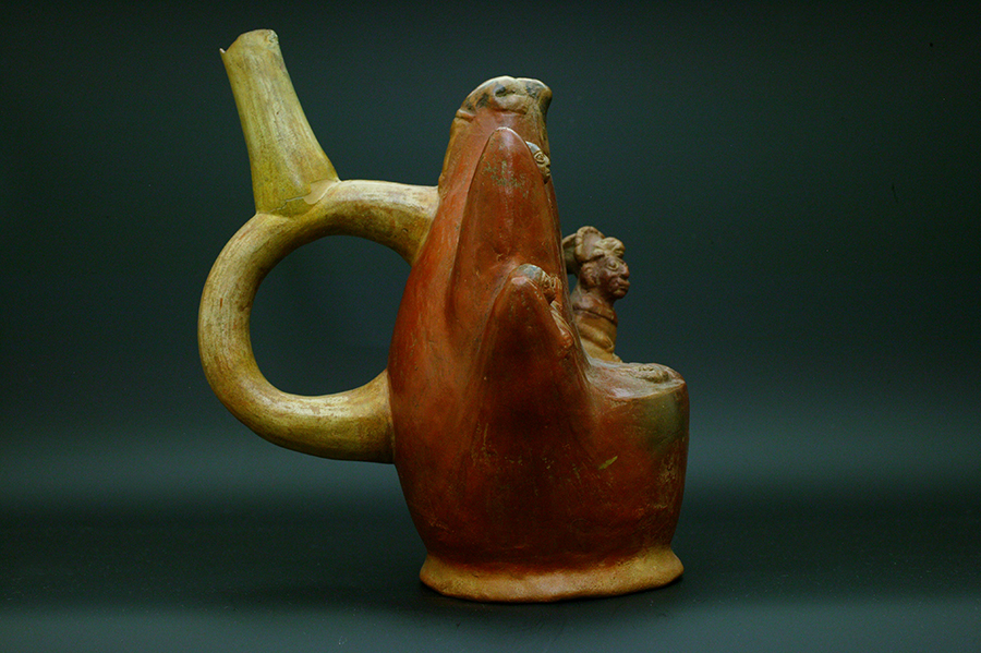 古代ペルー　モチェ　モチカ　生贄の儀式の壷